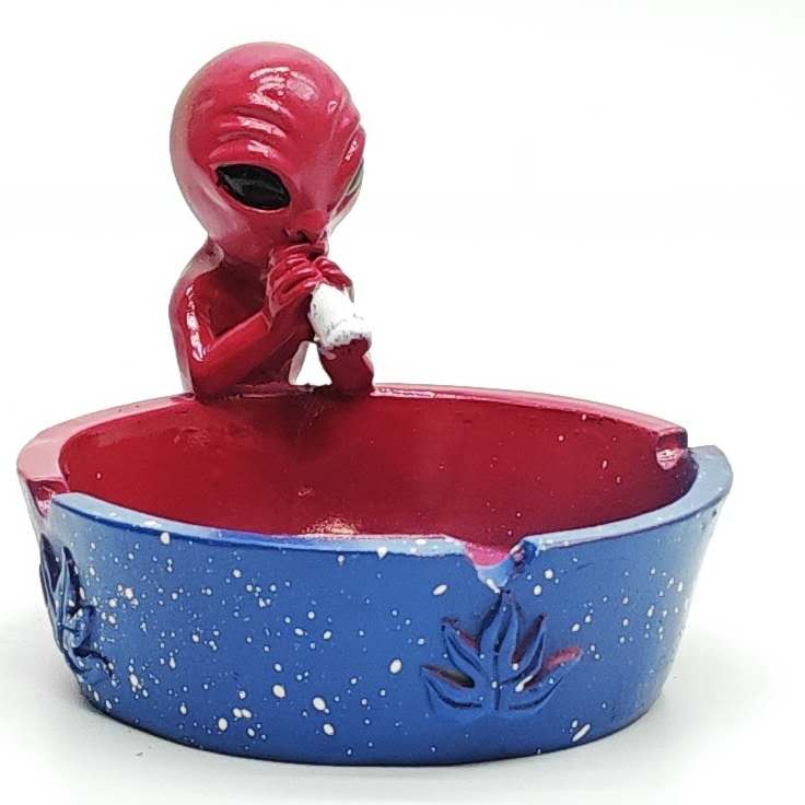 Alien Leaf Ashtray_1